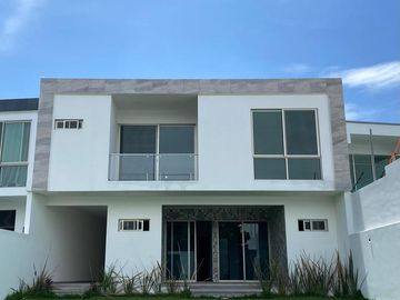 Casa en Fraccionamiento Burgos Bugambilias