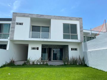 Casa en Fraccionamiento Burgos Bugambilias