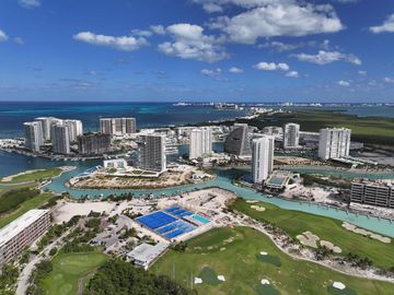 Departamento en  Venta/Renta en Aria Puerto Cancún 2 Recámaras