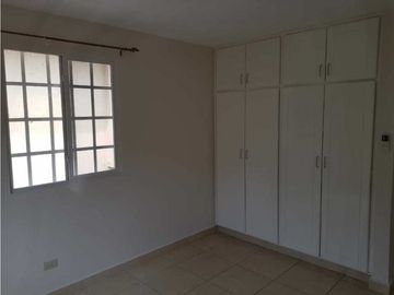 VENDO HERMOSO DUPLEX EN QUINTAS REAES(villa zaita)