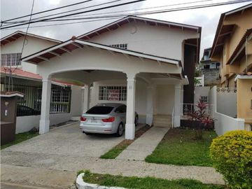 VENDO HERMOSO DUPLEX EN QUINTAS REAES(villa zaita)