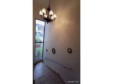 VENTA HERMOSA CASA EN ALTOS DEL ESTE- TOCUMEN