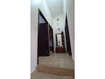 VENTA HERMOSA CASA EN ALTOS DEL ESTE- TOCUMEN