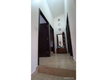 VENTA HERMOSA CASA EN ALTOS DEL ESTE- TOCUMEN