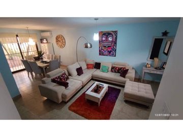 VENTA HERMOSA CASA EN ALTOS DEL ESTE- TOCUMEN