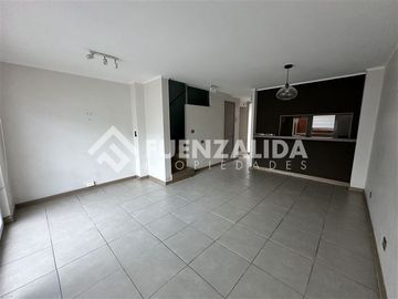 Casa en Venta en Av. El Rosal con Cordillera de la costa (Condominio TownHouse Maipu)