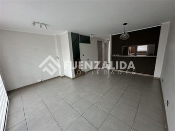 Casa en Venta en Av. El Rosal con Cordillera de la costa (Condominio TownHouse Maipu)