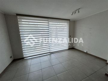 Casa en Venta en Av. El Rosal con Cordillera de la costa (Condominio TownHouse Maipu)