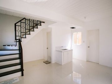 2 Storey 2 Bedroom House an Lot For Sale in Panipuan Mexico Pampanga-JV2