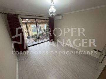 Casa en Venta en Amplia Casa 4D-4B 130m2 + Terraza + Bodega