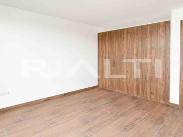 Casa en venta a estrenar, crédito VIP, sector TUMBACO