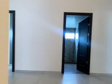 ESPECTACULAR CASA A SÓLO MINUTOS DE C.U , BLVD VALSEQUILLO Y LAS TORRES