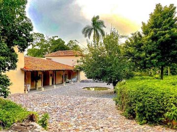 Se vende Finca en Tehuixtla Morelos.- Conoce la naturaleza de Morelos.-