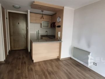 Departamento En Venta De 2 Dorm. En Santiago