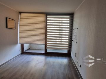 Departamento En Venta De 2 Dorm. En Santiago