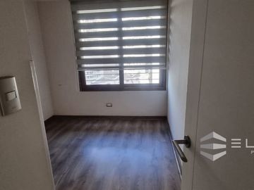 Departamento En Venta De 2 Dorm. En Santiago