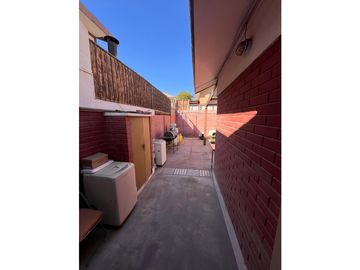 SE VENDE CASA ESQUINA EN VILLA EL INGLES