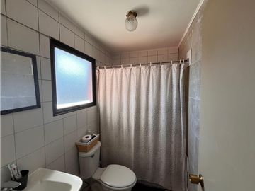 SE VENDE CASA ESQUINA EN VILLA EL INGLES
