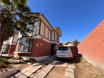 SE VENDE CASA ESQUINA EN VILLA EL INGLES
