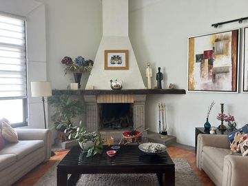 Se Vende Casa en Fraccionamiento Los Cipreces