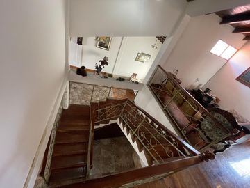 VENTA Casa Principal   Tres Casas Secundarias, Mitad del Mundo