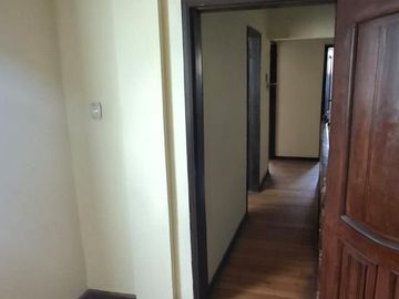 VENTA Casa Principal   Tres Casas Secundarias, Mitad del Mundo