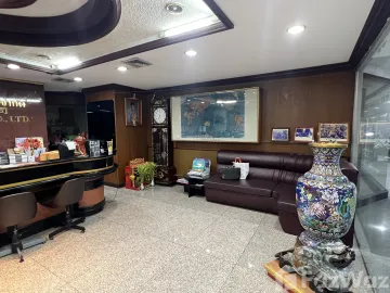 11 Bedroom Office for sale in Thanon Phaya Thai, Bangkok