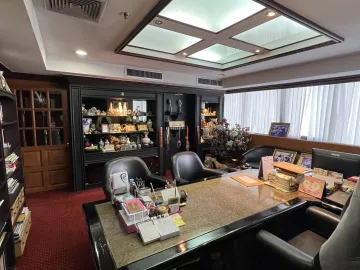 11 Bedroom Office for sale in Thanon Phaya Thai, Bangkok