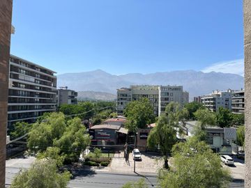 Departamento En Venta 1D 1B 1E 1Bod En Las Condes
