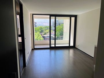 Departamento En Venta 1D 1B 1E 1Bod En Las Condes