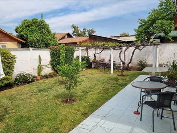 Casa 4D + 2B + 2E en Villa Macul