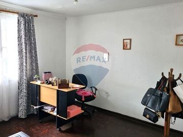 Casa 4D + 2B + 2E en Villa Macul