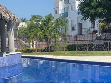 Casa en Venta en Tequesquitengo Club Naútico Teques  C.P. 62915