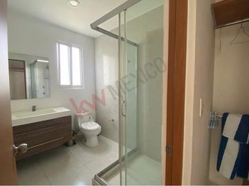 Casa en Venta en Tequesquitengo Club Naútico Teques  C.P. 62915
