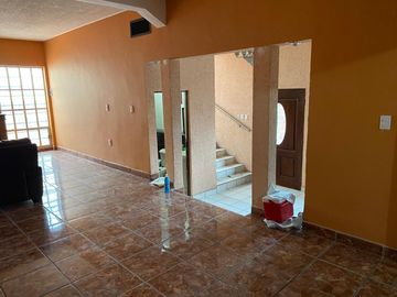 VENTA CASA EN COLONIA RAFAEL CASTELLANOS, GOMEZ PALACIO, DGO.