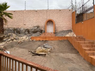 VENTA CASA EN COLONIA RAFAEL CASTELLANOS, GOMEZ PALACIO, DGO.