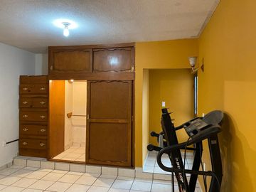 VENTA CASA EN COLONIA RAFAEL CASTELLANOS, GOMEZ PALACIO, DGO.