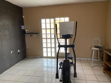 VENTA CASA EN COLONIA RAFAEL CASTELLANOS, GOMEZ PALACIO, DGO.