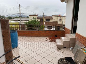 VENTA CASA EN COLONIA RAFAEL CASTELLANOS, GOMEZ PALACIO, DGO.