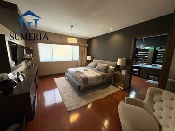 Casa moderna en Misión del Valle