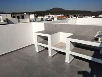Venta de Casa  con Roof garden en Cañadas del arroyo, Corregidora, Querétaro