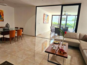 Casa en venta en Jardines de Conkal
