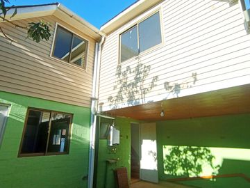 CRISOL HERMOSA CASA, AMPLIA, 4 DORMITORIOS, LIVING, COCINA