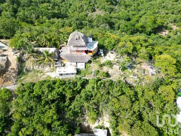 CASA EN VENTA EN ZIPOLITE, OAXACA A 400M DE LA PLAYA