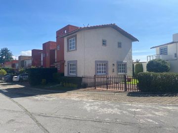 CASA EN VENTA EN VILLAS DEL CAMPO, CALIMAYA