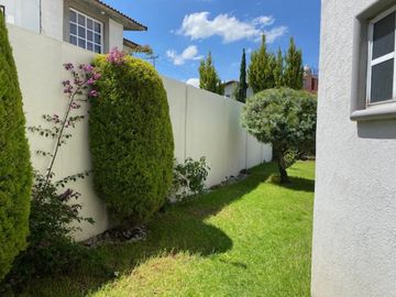 CASA EN VENTA EN VILLAS DEL CAMPO, CALIMAYA