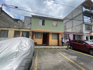 Casa en  QUITUMBE SALVADOR ALLENDE