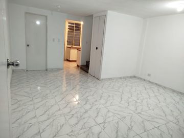 CASA EN VENTA EN CONJUNTO 