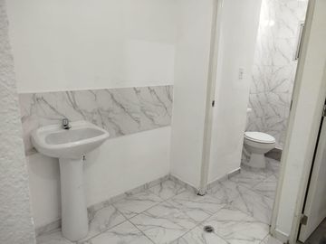 CASA EN VENTA EN CONJUNTO 