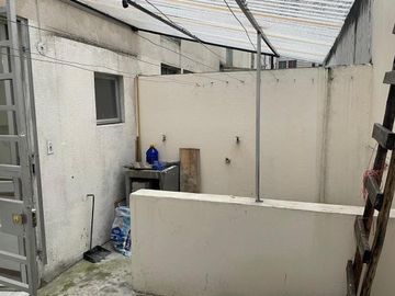 CASA EN VENTA EN CONJUNTO 